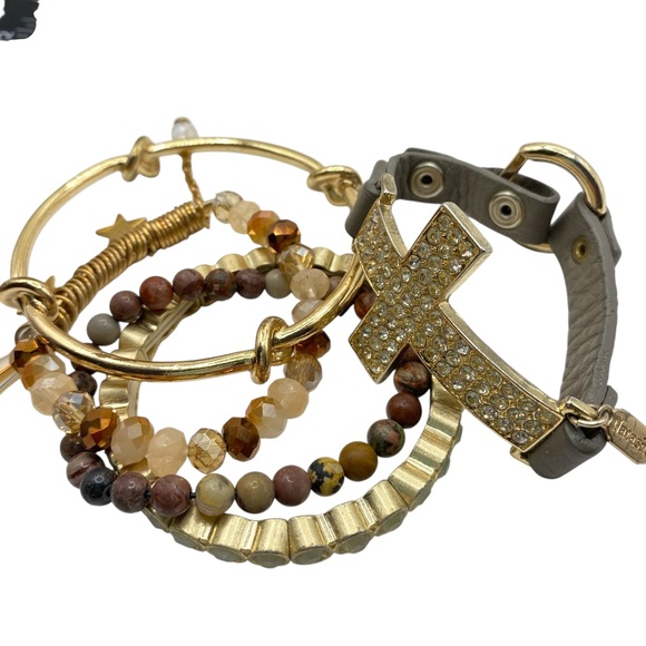 Bracelets Bundle Of 5 Gold Tone Rhinestone Cross Bangle Stretch Boho Style - Picture 3 of 7